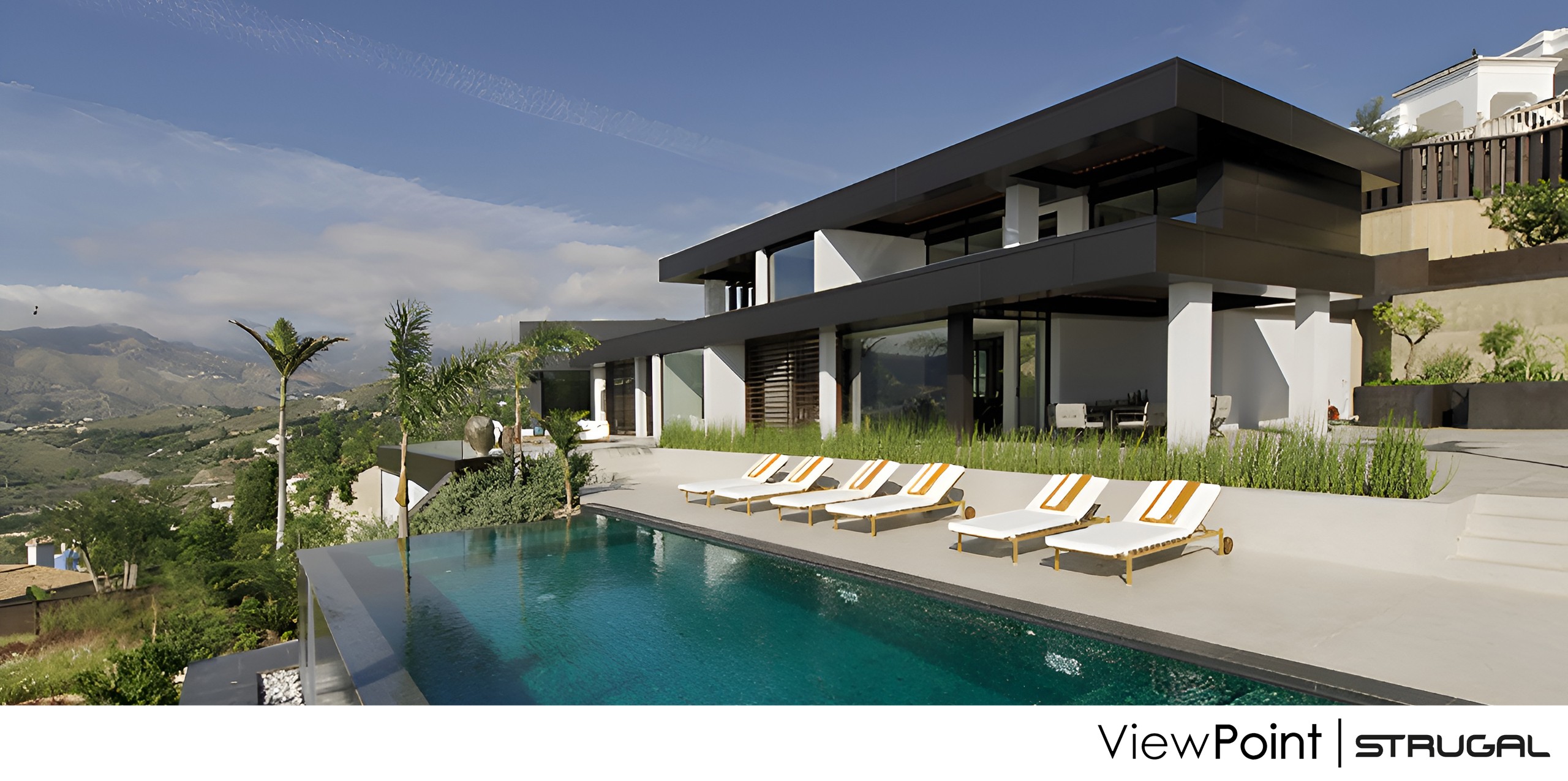 WEBSITE-STRUGAL05